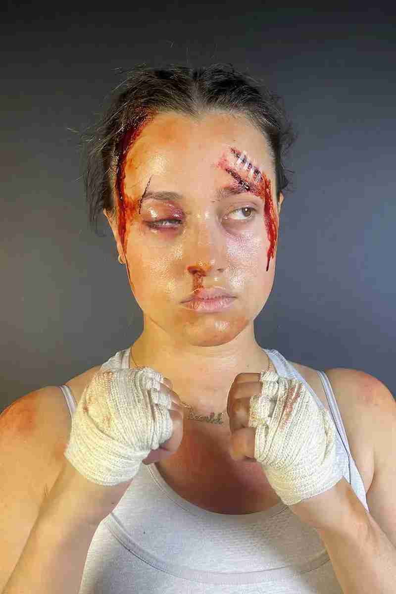 Boxing cuts makeup
